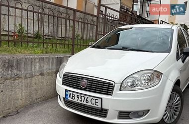 Седан Fiat Linea 2012 в Ладыжине