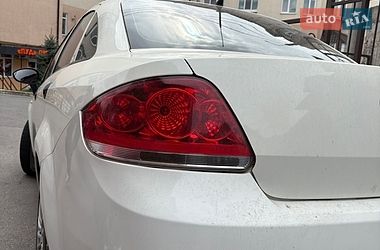 Седан Fiat Linea 2012 в Ладыжине