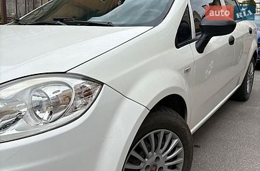 Седан Fiat Linea 2012 в Ладыжине