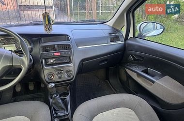 Седан Fiat Linea 2012 в Кривом Роге
