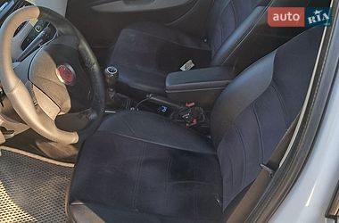 Седан Fiat Linea 2013 в Турке