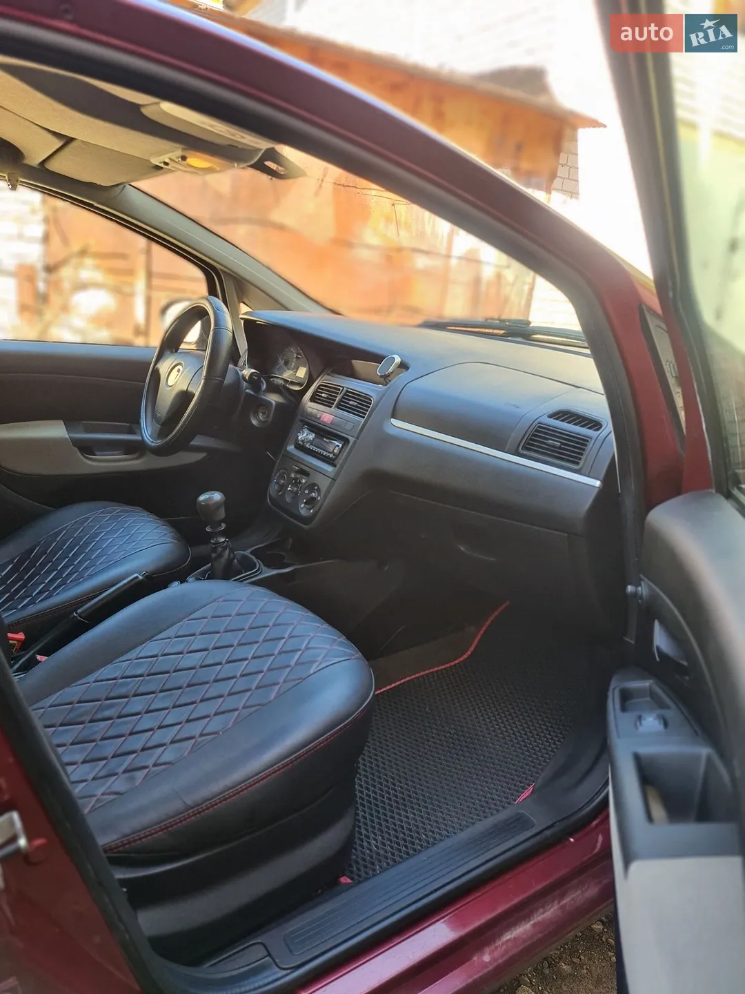 2010 Fiat Linea - мініатюра 23
