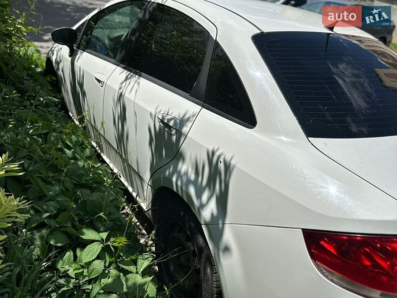 Седан Fiat Linea 2013 в Львове