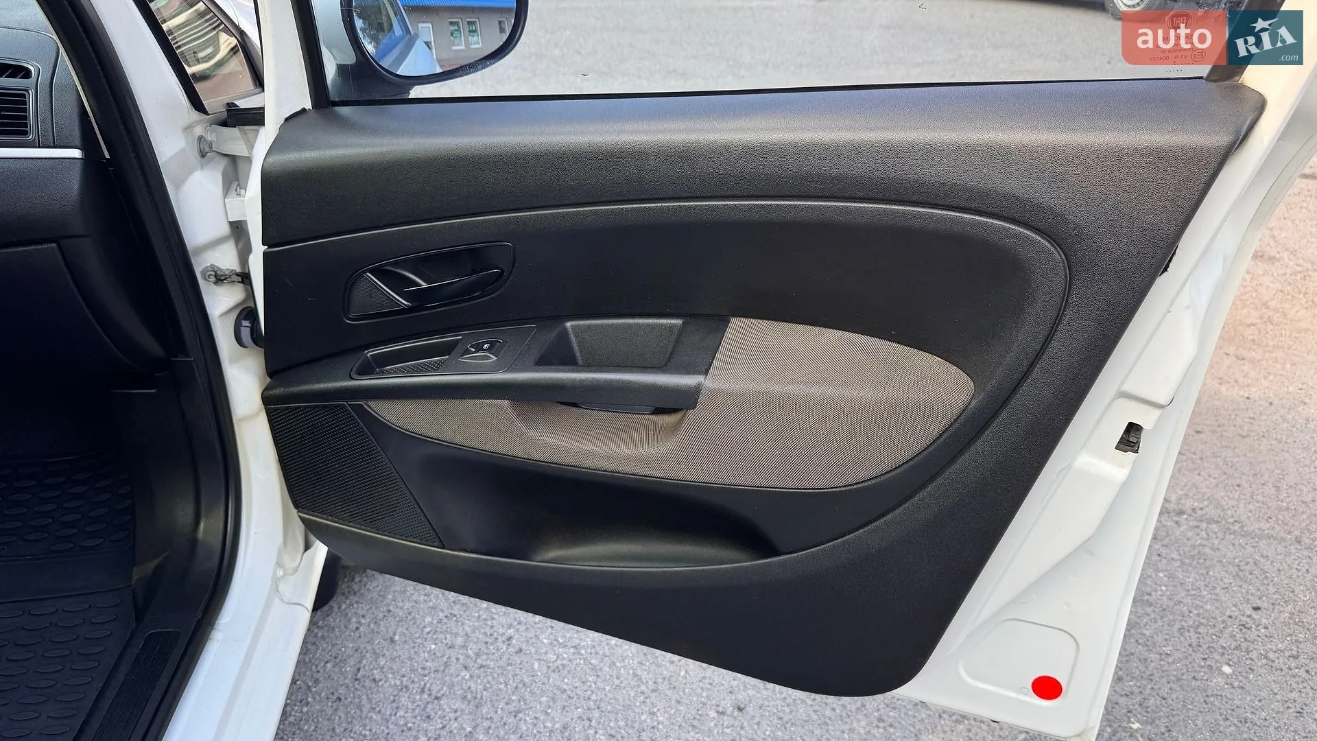 2012 Fiat Linea - мініатюра 22