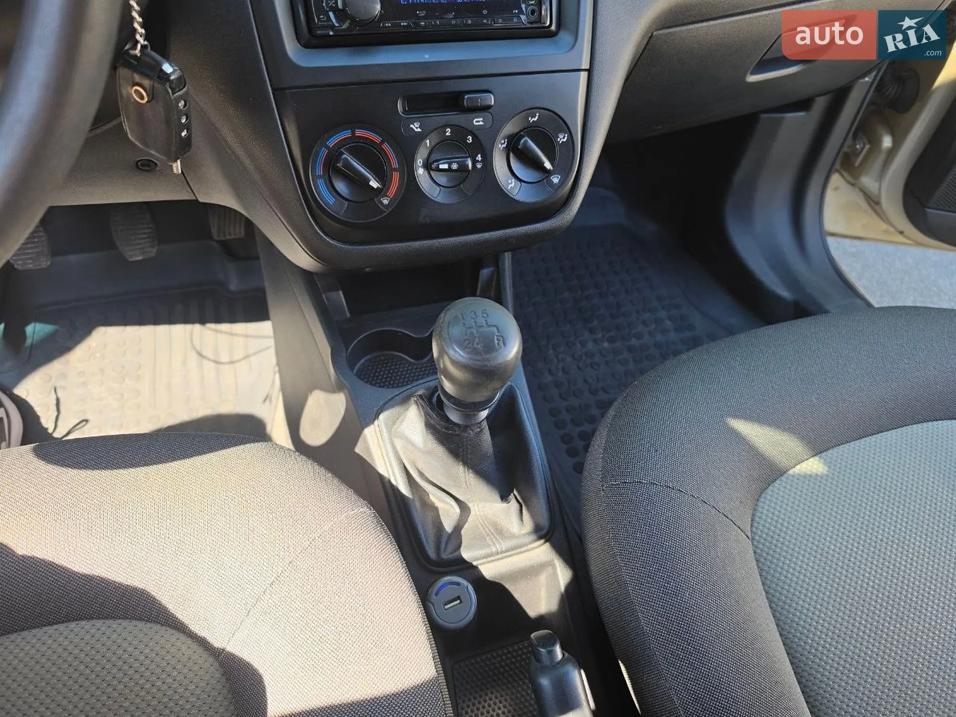 2012 Fiat Linea - мініатюра 13