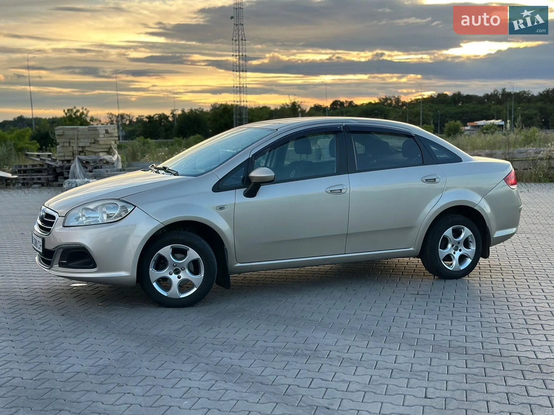 2013 Fiat Linea - мініатюра 7