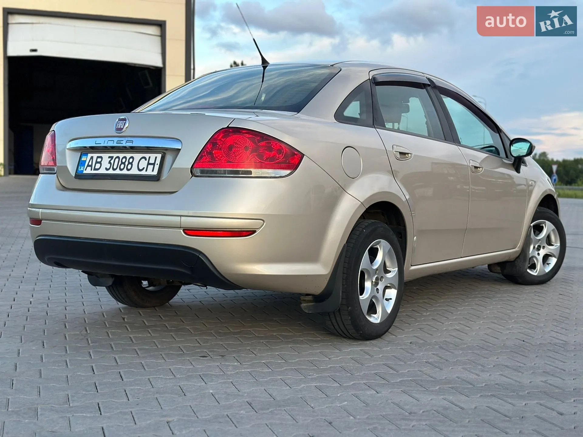 2013 Fiat Linea - мініатюра 12