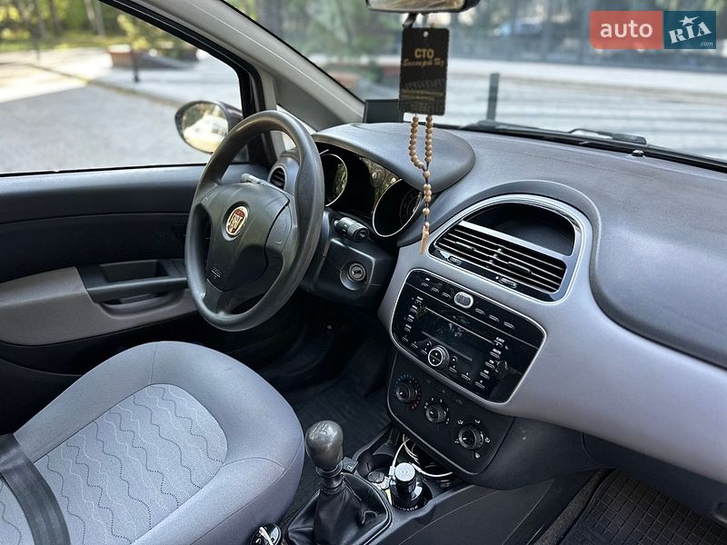 Седан Fiat Linea 2013 в Тернополе