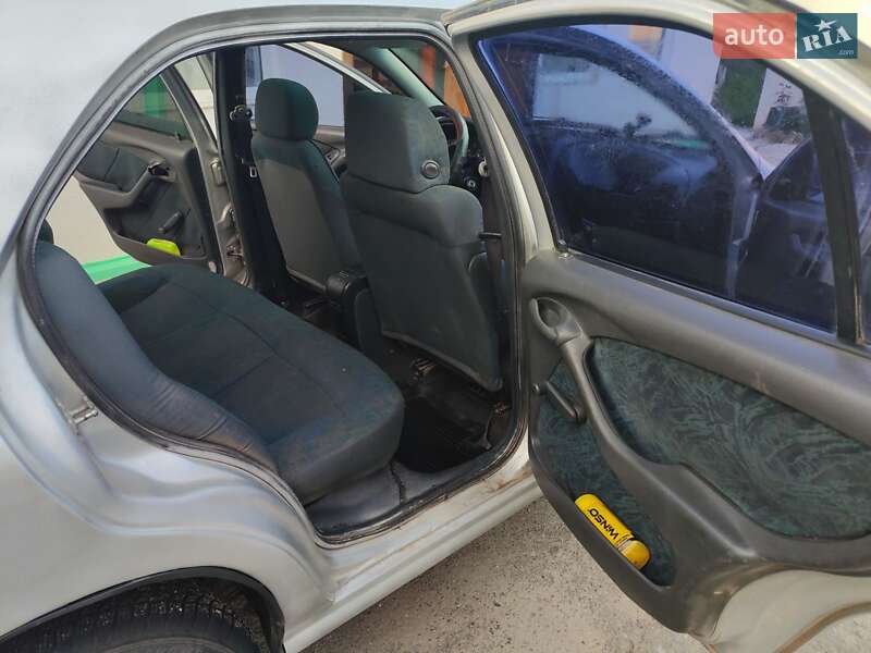 Седан Fiat Marea 2000 в Рівному