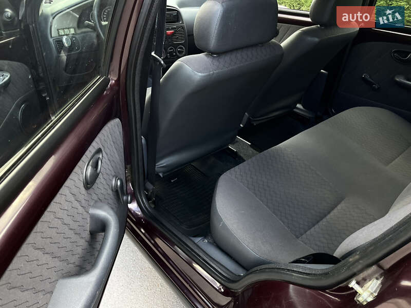 Хэтчбек Fiat Palio 2005 в Киеве