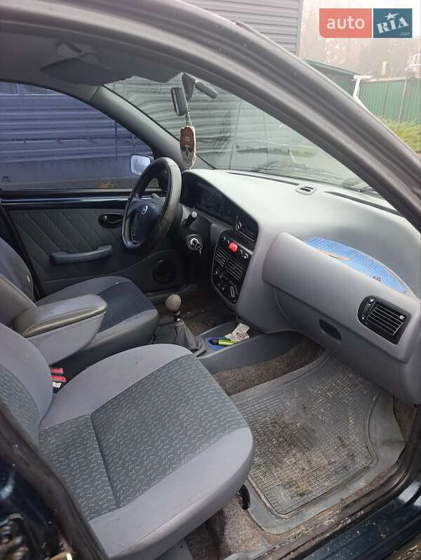 Хетчбек Fiat Palio 2004 в Коростишеві