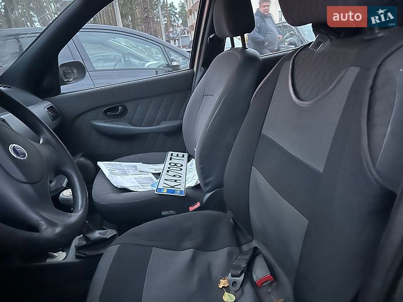 Хэтчбек Fiat Palio 2004 в Ирпене
