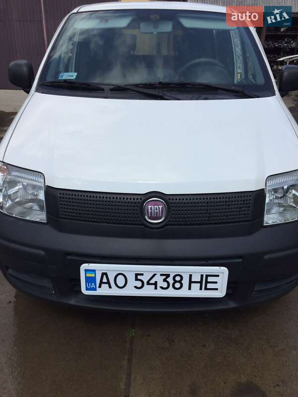 Хэтчбек Fiat Panda 2012 в Хусте