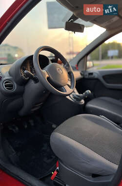 Хэтчбек Fiat Panda 2005 в 