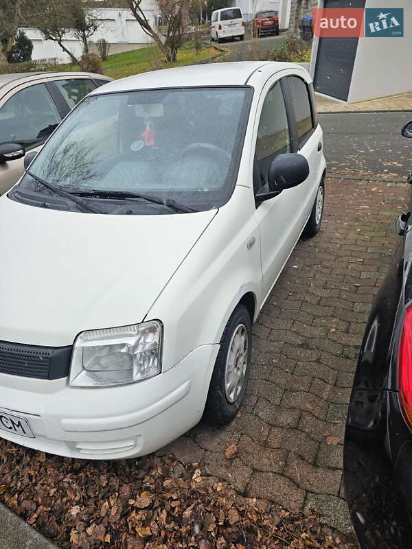 Хэтчбек Fiat Panda 2011 в Буштыне