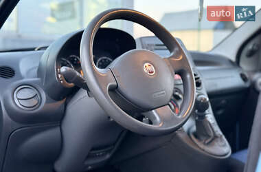 Хетчбек Fiat Panda 2010 в 