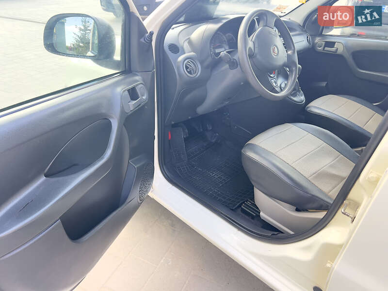 Хэтчбек Fiat Panda 2011 в Тернополе
