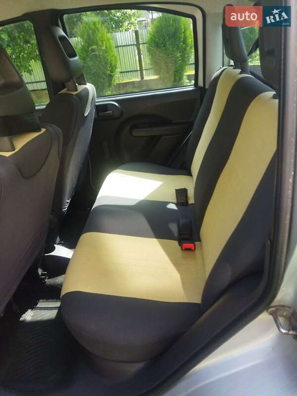 Хэтчбек Fiat Panda 2012 в Ивано-Франковске