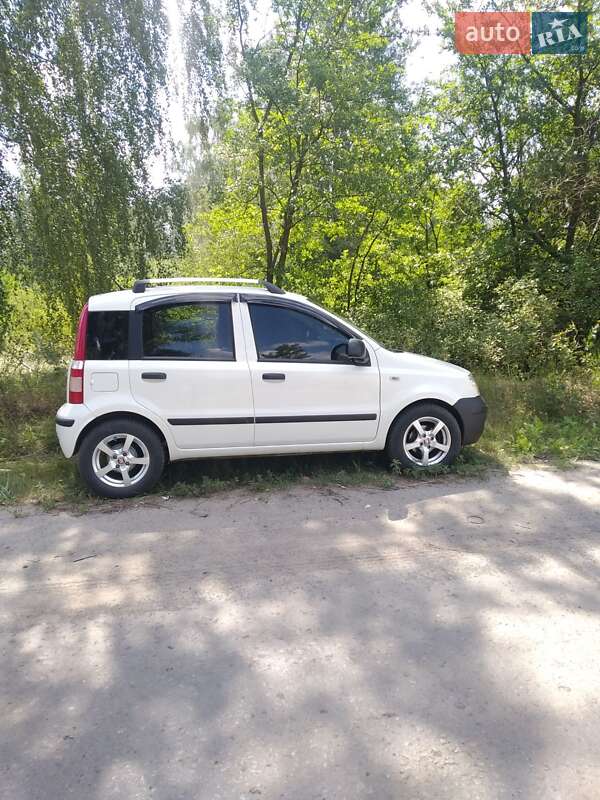 Хетчбек Fiat Panda 2010 в Краснограді