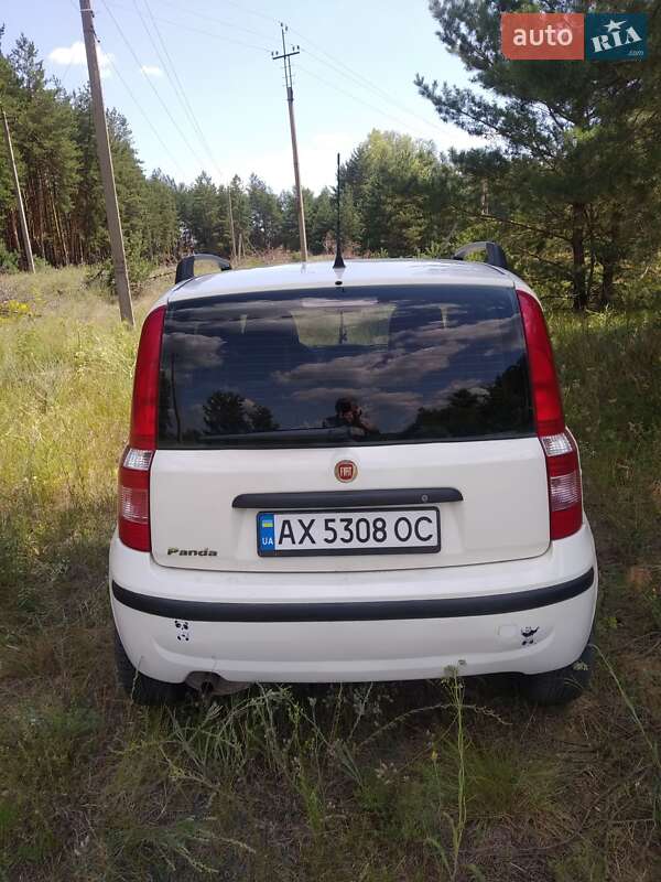Хетчбек Fiat Panda 2010 в Краснограді