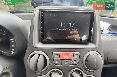 Хэтчбек Fiat Panda 2012 в 