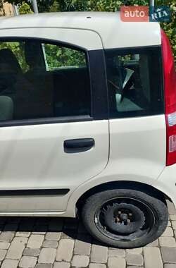 Хэтчбек Fiat Panda 2012 в 