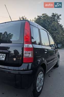 Хэтчбек Fiat Panda 2011 в 