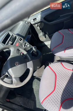 Хэтчбек Fiat Panda 2010 в 
