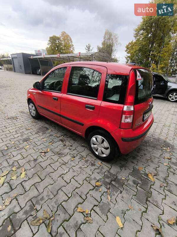 Хэтчбек Fiat Panda 2009 в Черновцах
