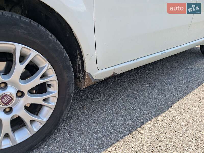Хэтчбек Fiat Punto Evo 2011 в Боровой