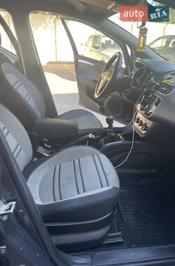 Хэтчбек Fiat Punto Evo 2010 в 