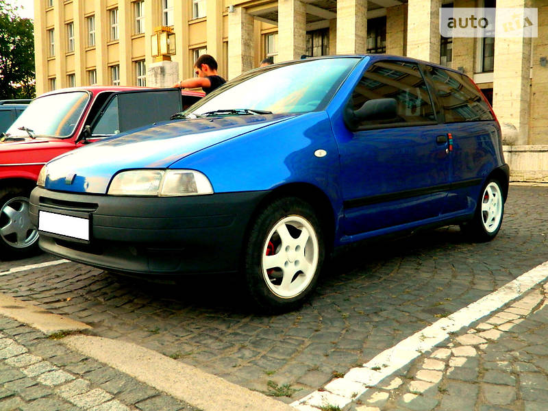 Хэтчбек Fiat Punto 1998 в Ужгороде