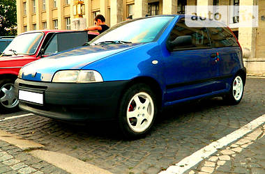 Хэтчбек Fiat Punto 1998 в Ужгороде