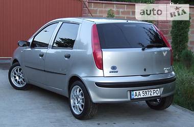 Хэтчбек Fiat Punto 2000 в Киеве