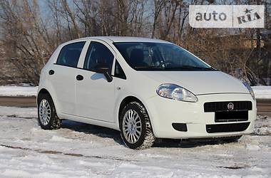 Хэтчбек Fiat Punto 2012 в Киеве