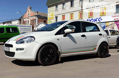 Хетчбек Fiat Punto 2012 в Дубні