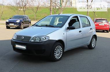 Хэтчбек Fiat Punto 2011 в Киеве