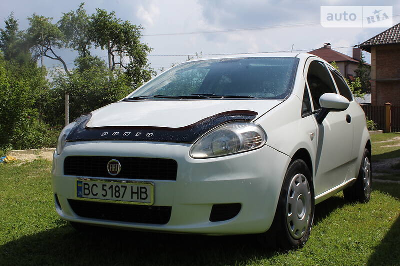 Хетчбек Fiat Punto 2010 в Львові