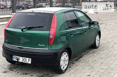 Хетчбек Fiat Punto 2000 в Снятині