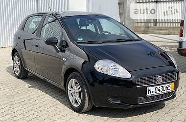 Хетчбек Fiat Punto 2008 в 