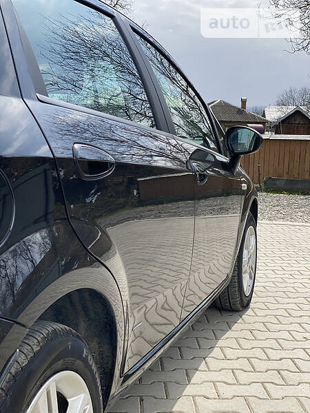 Хетчбек Fiat Punto 2008 в Івано-Франківську