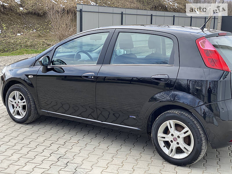 Хетчбек Fiat Punto 2008 в Івано-Франківську