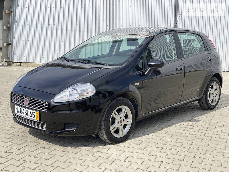 Хетчбек Fiat Punto 2008 в Івано-Франківську