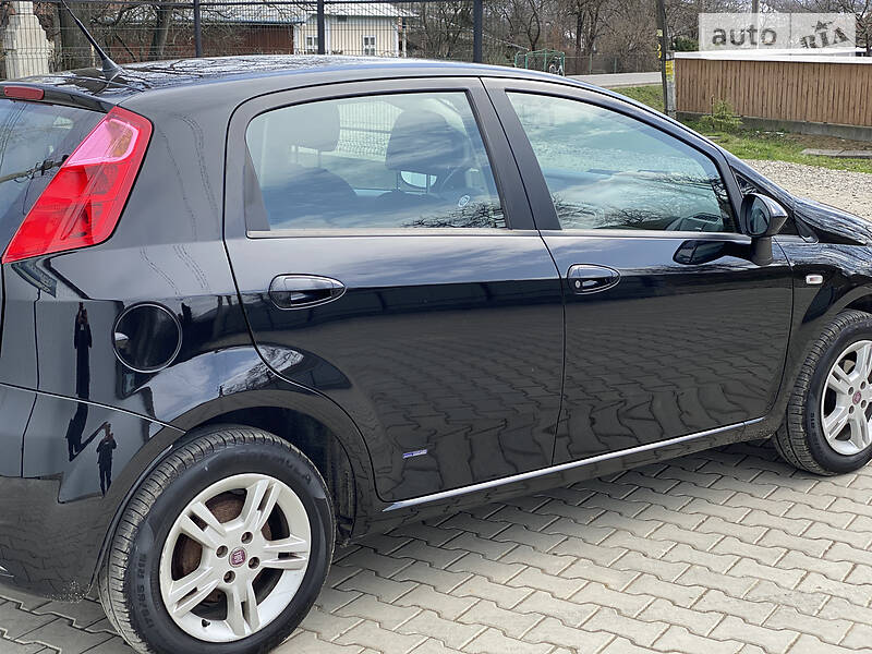 Хетчбек Fiat Punto 2008 в Івано-Франківську