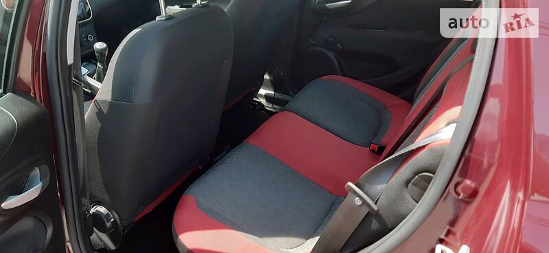 Хетчбек Fiat Punto 2012 в Шептицькому