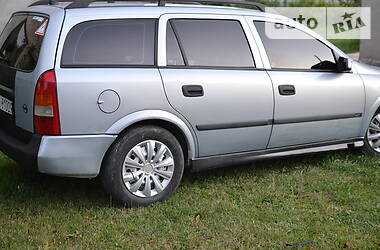 Хэтчбек Fiat Punto 2001 в Хотине