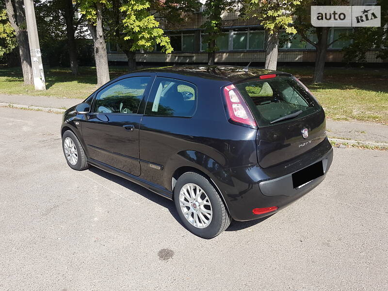 Хетчбек Fiat Punto 2011 в Києві фото 14 Хетчбек Fiat Punto 2011 в Києві