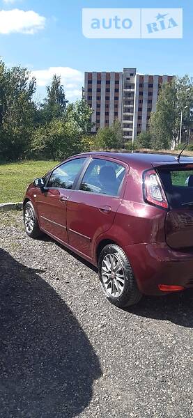 Хетчбек Fiat Punto 2012 в Шептицькому