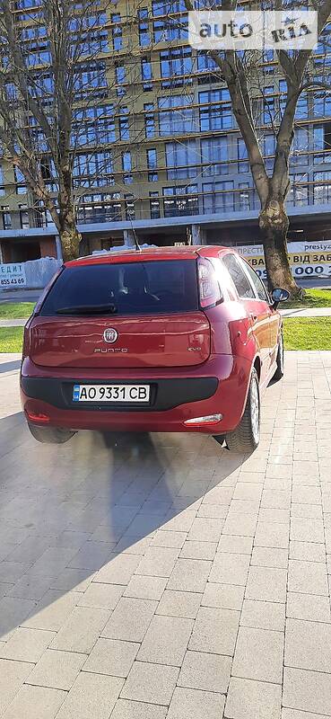 Хэтчбек Fiat Punto 2010 в Ужгороде