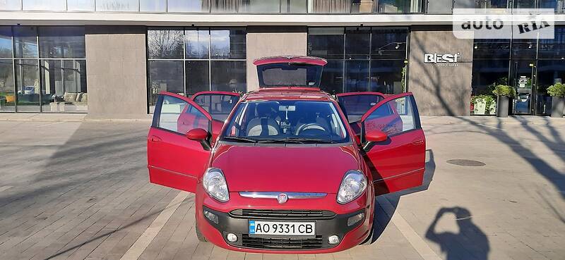 Хэтчбек Fiat Punto 2010 в Ужгороде